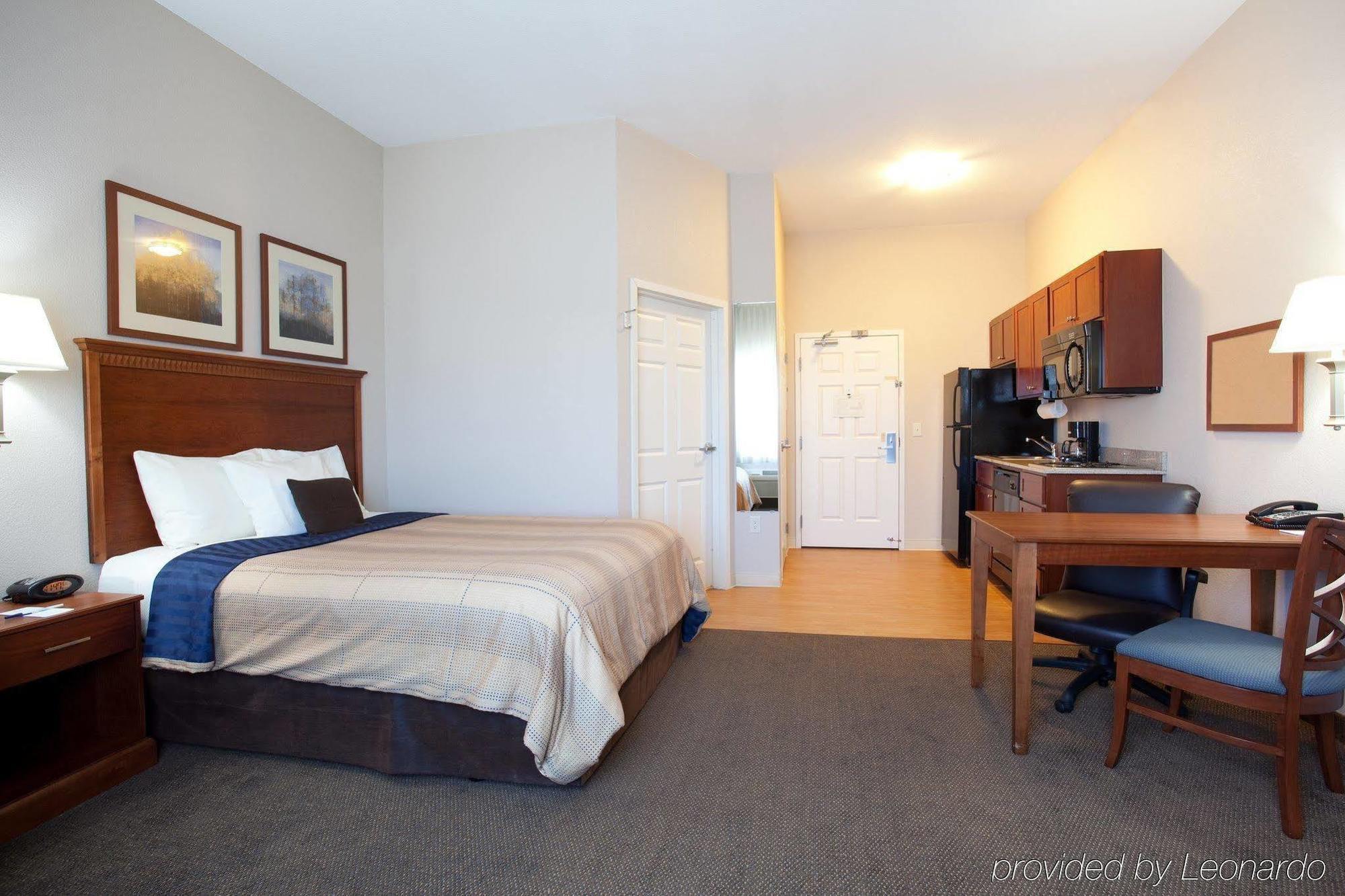Candlewood Suites Cheyenne, An Ihg Hotel Room photo